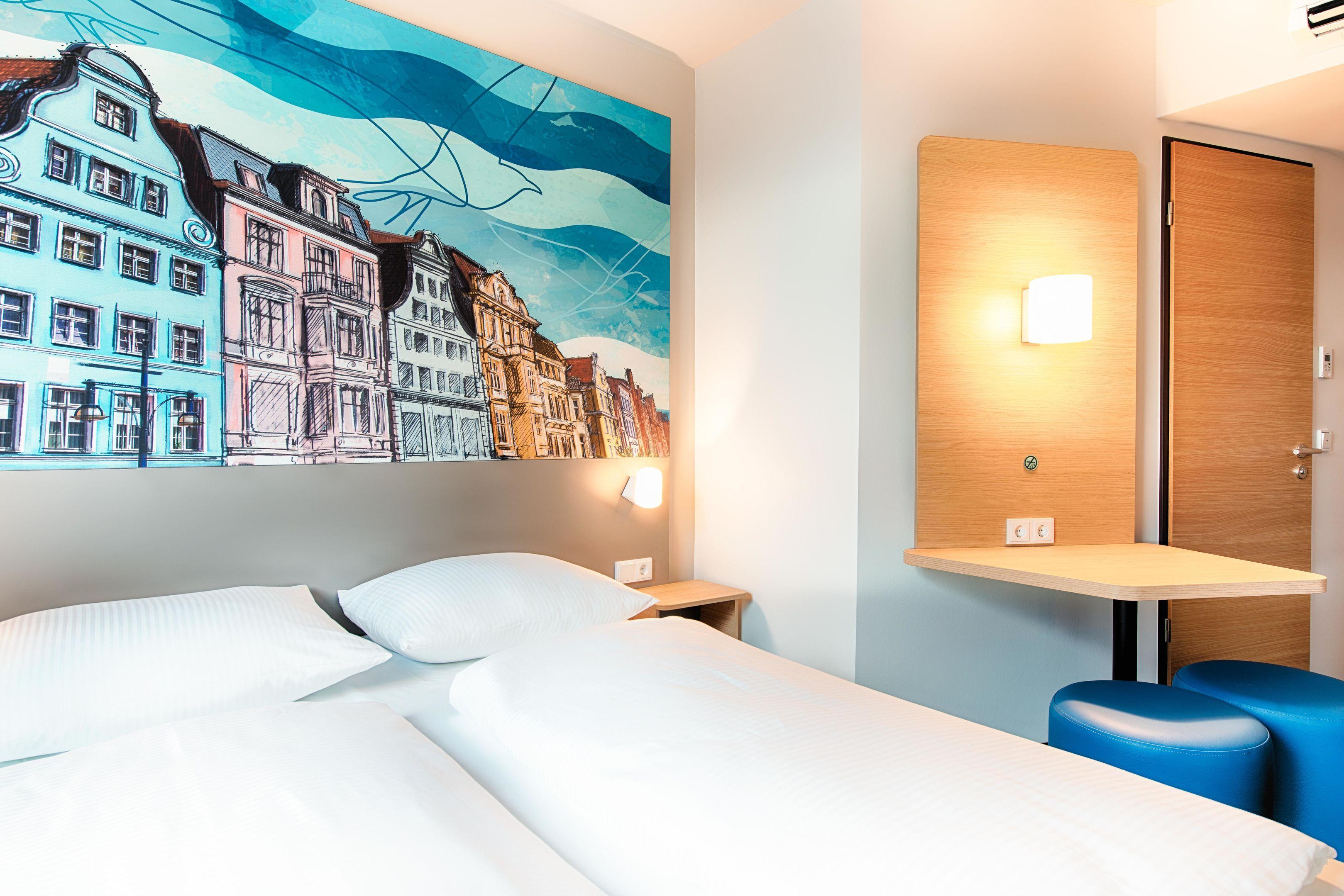 B&B Hotel Rostock City-West ภายนอก รูปภาพ