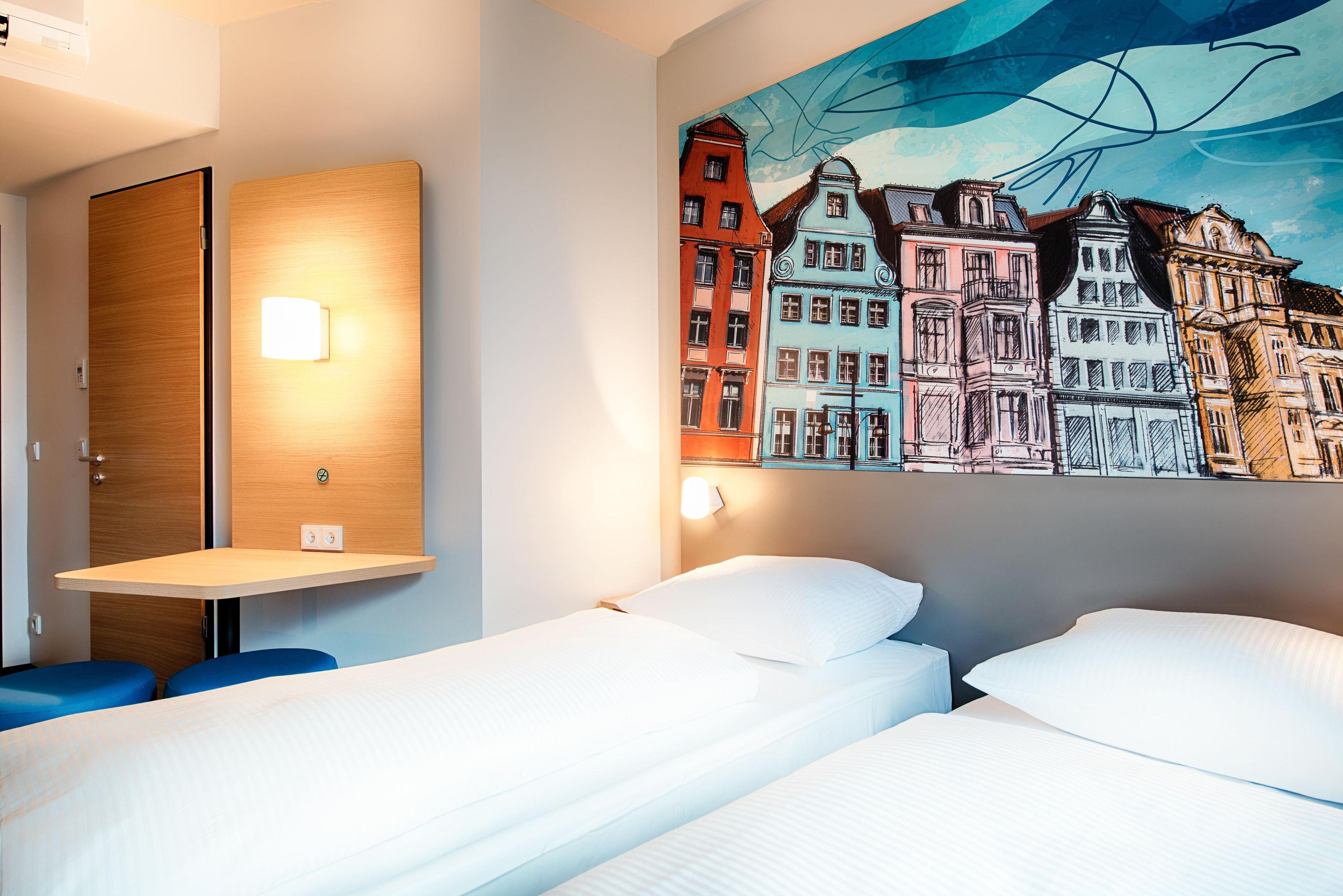 B&B Hotel Rostock City-West ภายนอก รูปภาพ