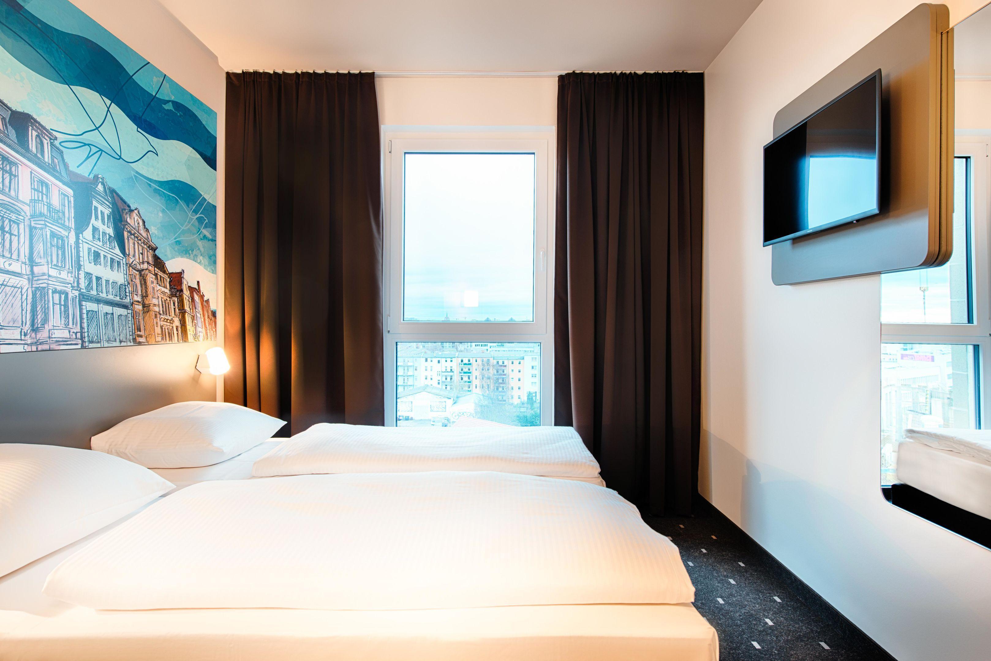 B&B Hotel Rostock City-West ภายนอก รูปภาพ