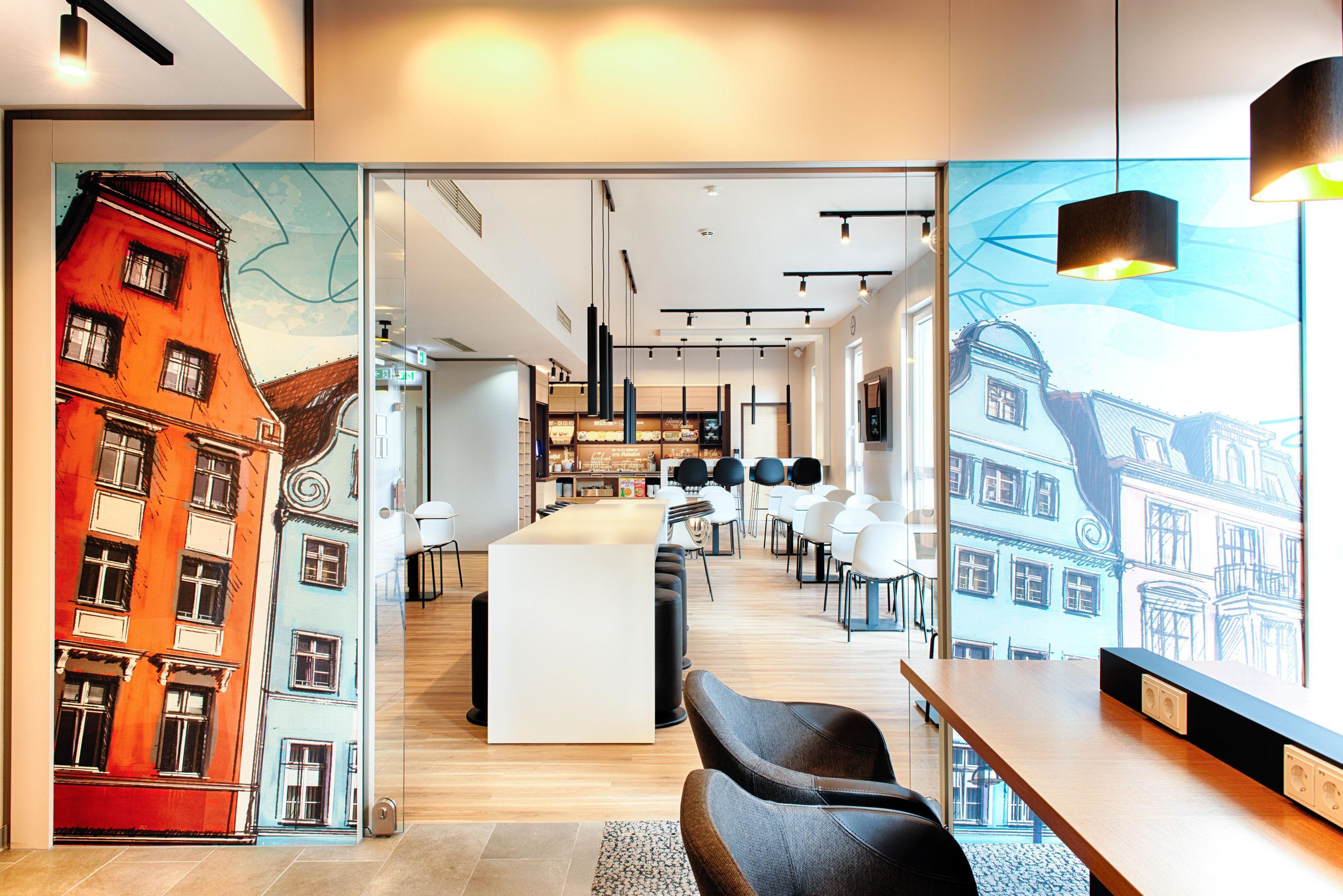 B&B Hotel Rostock City-West ภายนอก รูปภาพ