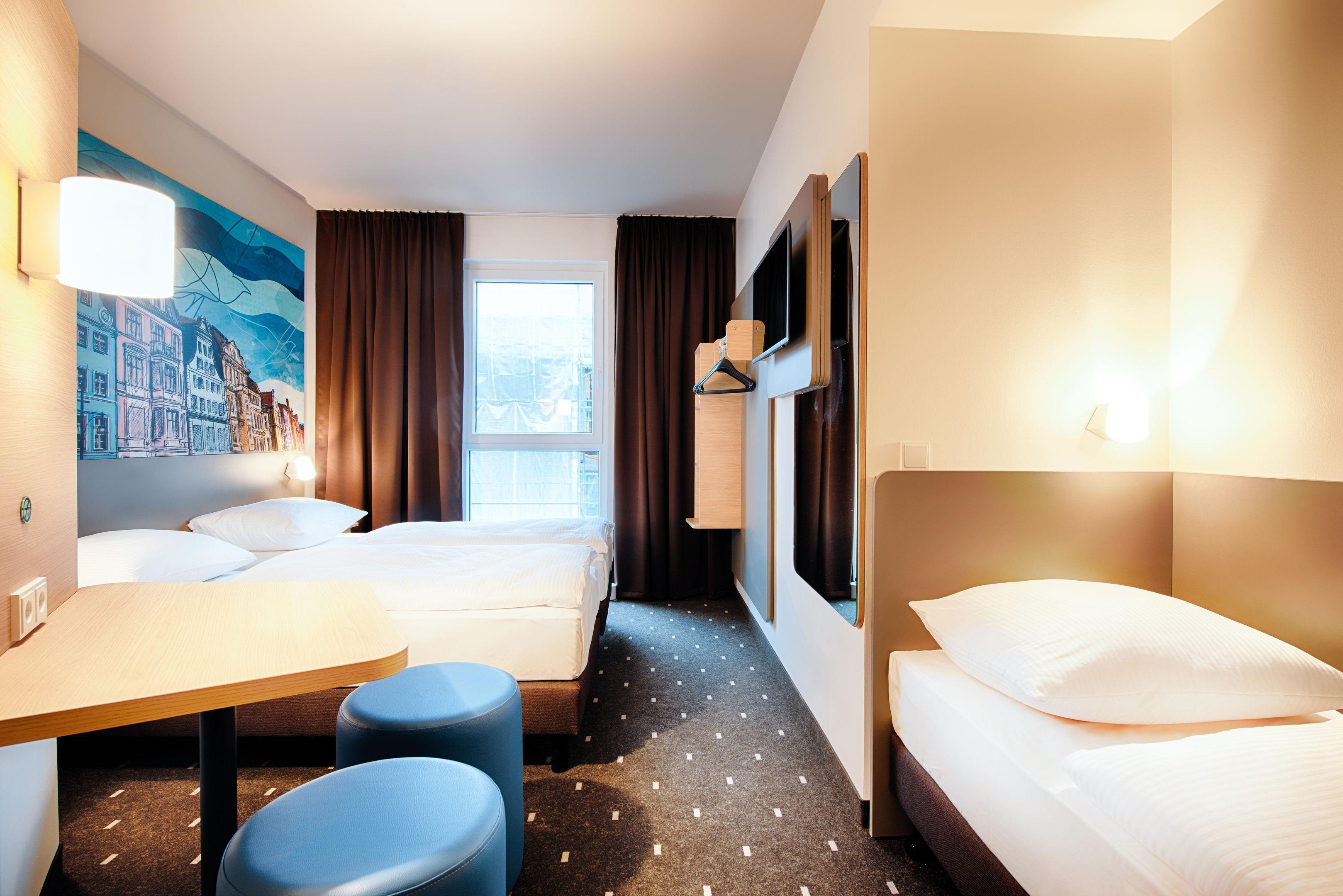 B&B Hotel Rostock City-West ภายนอก รูปภาพ