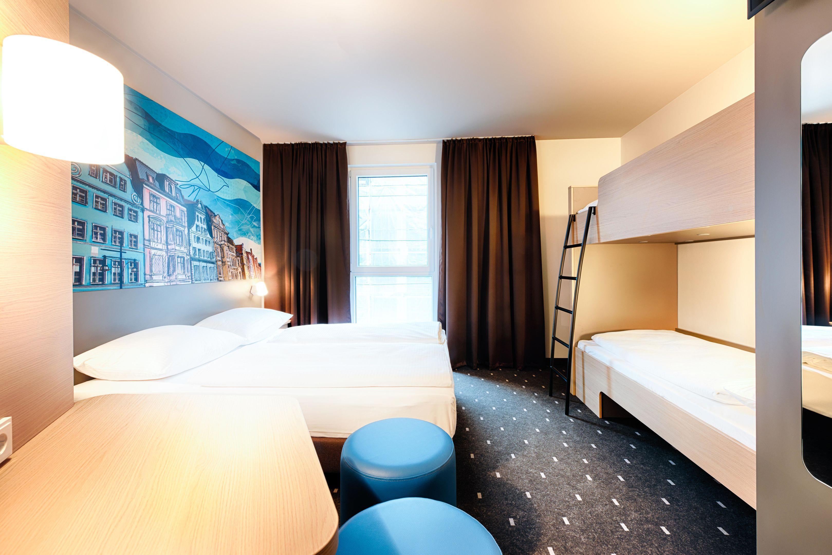 B&B Hotel Rostock City-West ภายนอก รูปภาพ