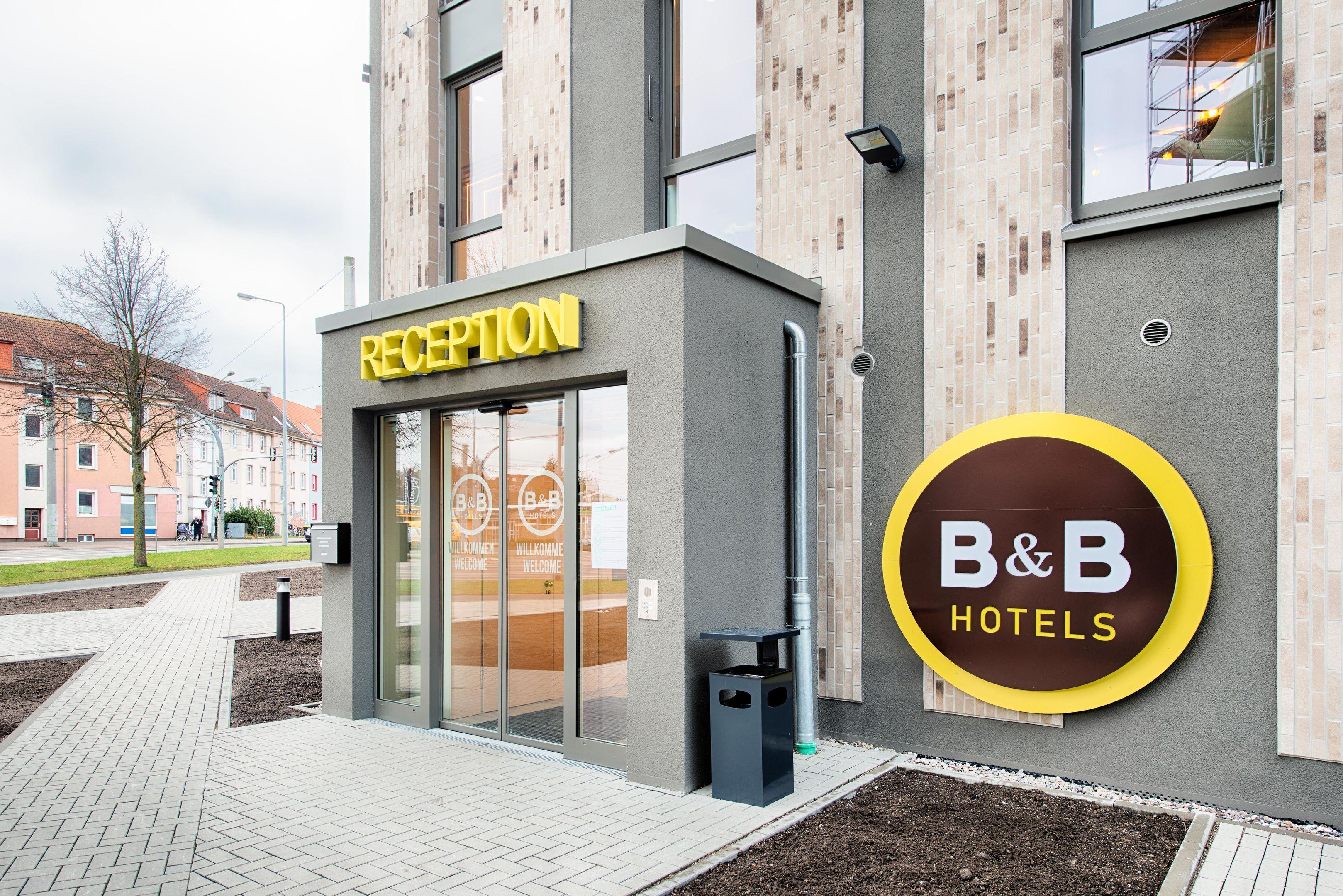 B&B Hotel Rostock City-West ภายนอก รูปภาพ