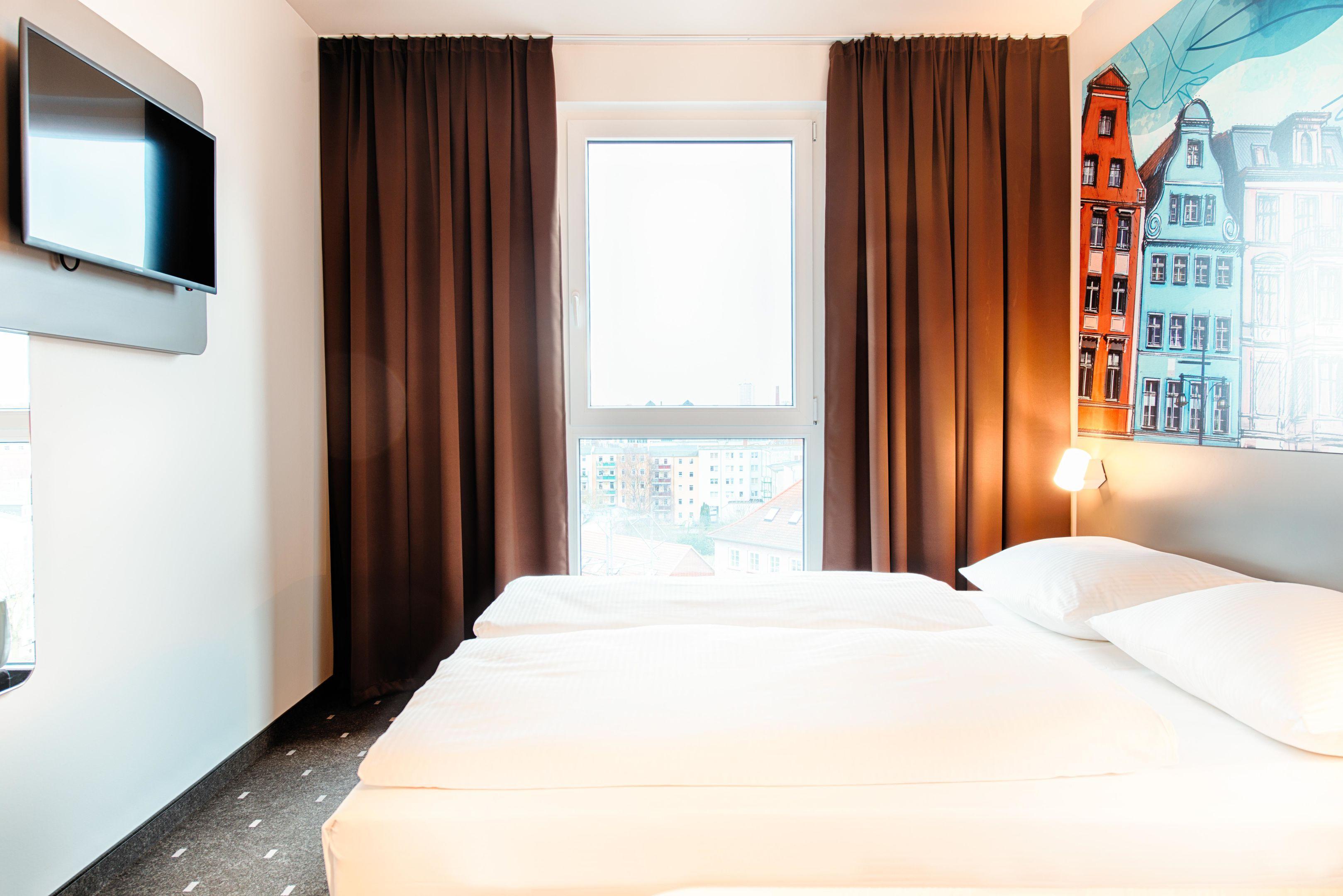B&B Hotel Rostock City-West ภายนอก รูปภาพ